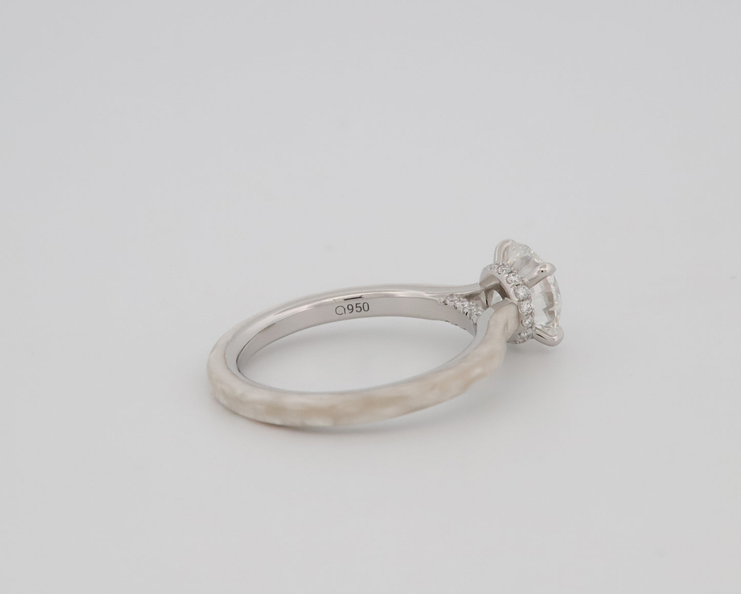 Classic Solitaire with Ceramic